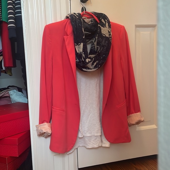 Sheer Blue and White Elephant Scarf 🧣 - Picture 5 of 14